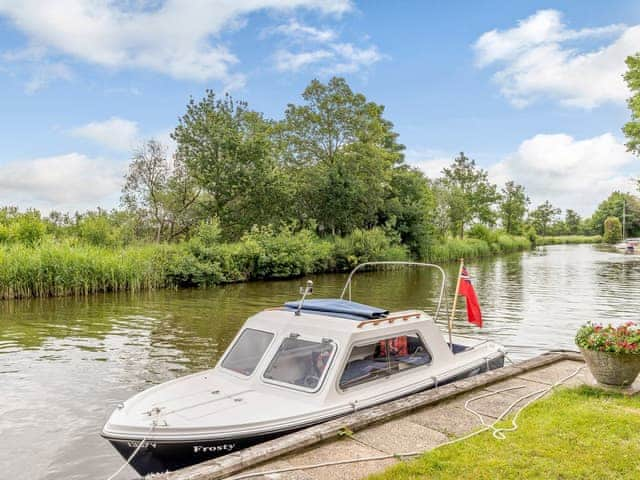 Hire the owners 8 seater private motor day launch | Riversdale Cottage, Irstead, near Wroxham