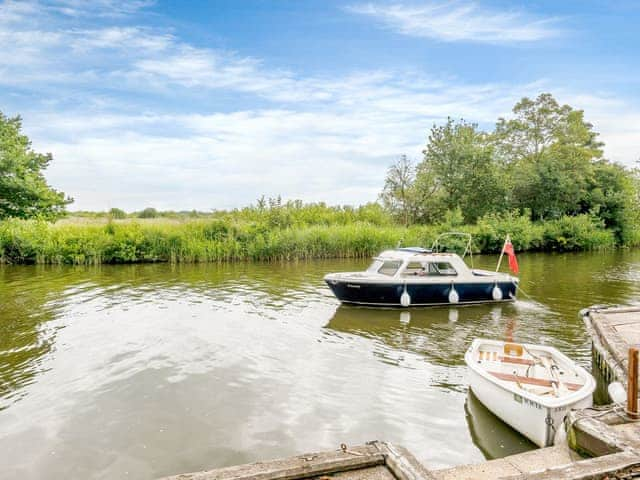 Hire the owners 8 seater private motor day launch | Riversdale Cottage, Irstead, near Wroxham