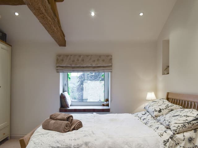 Second en-suite double bedroom | Easter Cottage, Bamford, near Hope Valley