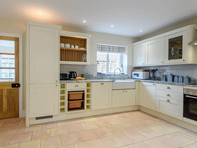 Kitchen | Sea Lavender Cottage - Hall Lane Cottages, Thornham, near Kings Lynn