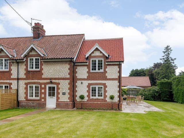 Gorgeous holiday cottage | Sea Holly Cottage - Hall Lane Cottages, Thornham, near Kings Lynn