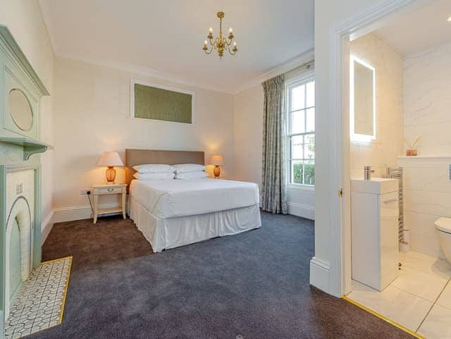 Spacious double bedroom with en-suite | Langford Villa, Filey