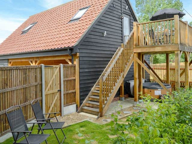 Fantastic property with hot tub | The Cart Shed - Swafield Barns, Swafield, near North Walsham