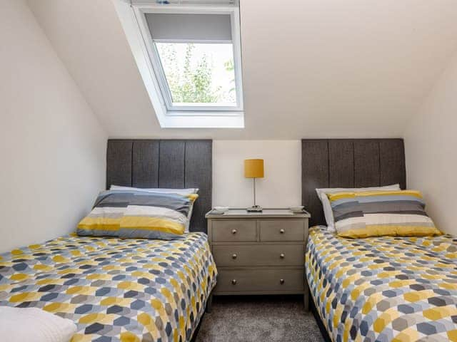 Charming twin bedroom | The Stag - High Oak Holidays, Wicklewood, near Wymondham