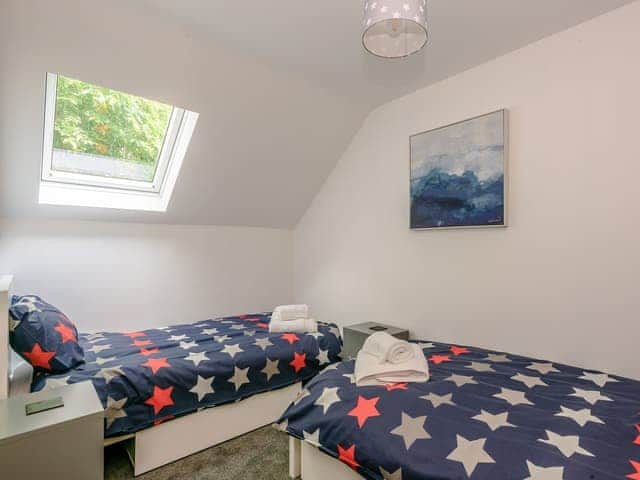 Comfortable twin bedroom | The Stag - High Oak Holidays, Wicklewood, near Wymondham