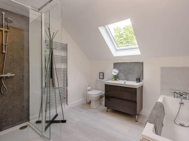 Modern style bathroom | The Stag - High Oak Holidays, Wicklewood, near Wymondham