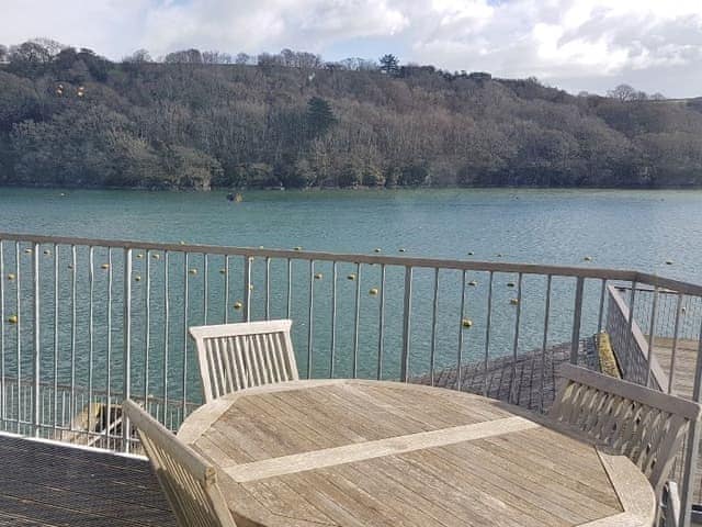 Watch the world go by from the sitting-out-area | Middle Deck, Fowey