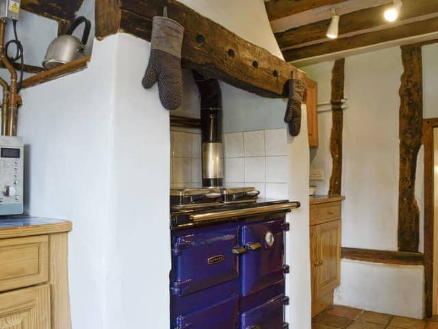 Range cooker within kitchen | Meadow Cottage, Linstead Parva, near Southwold