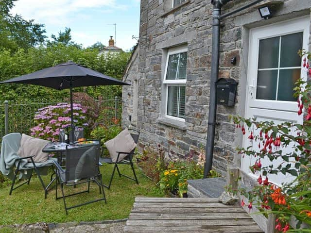 Relaxing garden area | Sunnyside, Trewalder, near Wadebridge