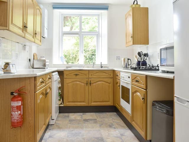 Fully appointed kitchen | Underhill Cottage, Arnside, near Grange-over-Sands