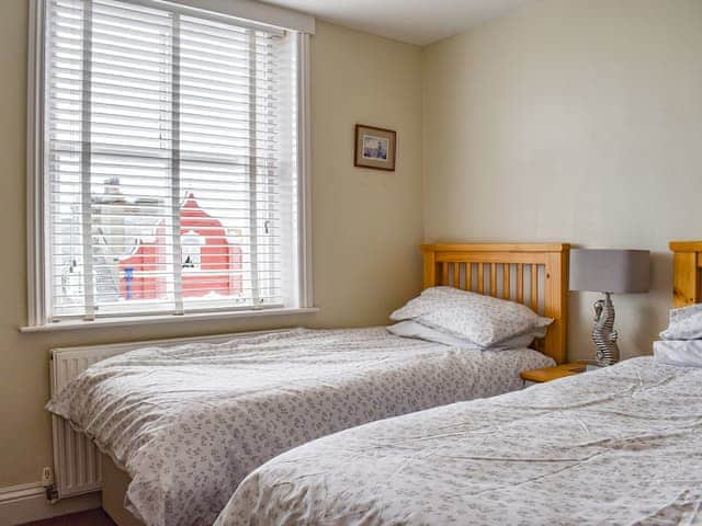 Twin bedroom | Beach Side, Whitby