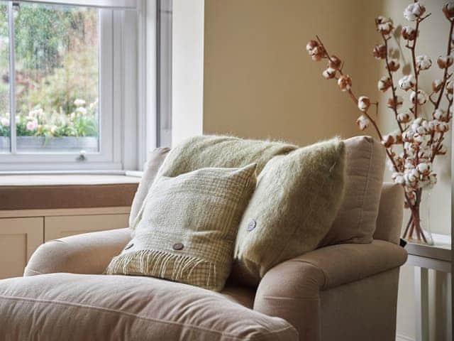 Relaxing living room | Hydrangea House, Hythe