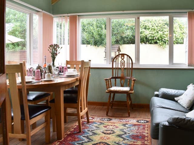 Dining room | The Swallows, Enniscaven, near St Austell