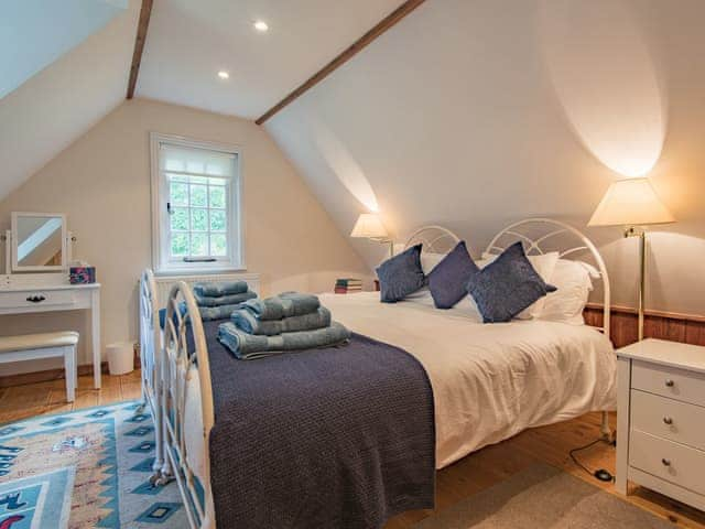 Relaxing double bedroom | The Coach House Stables, Hernhill