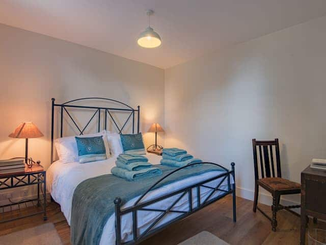 Peaceful double bedroom | The Coach House Stables, Hernhill