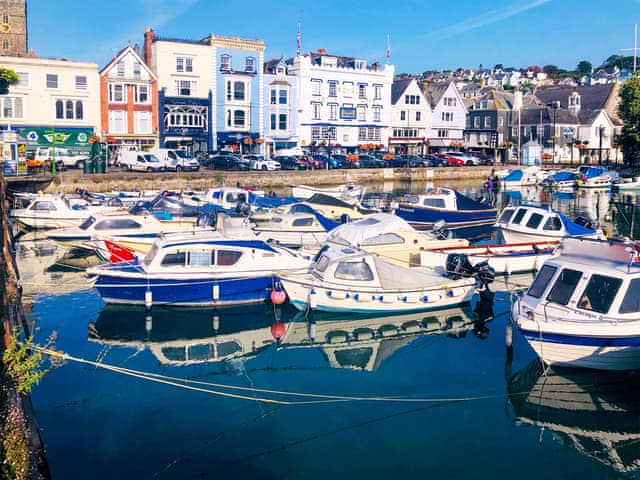 Accommodation is 2nd floor of the (left) blue building | Anchorage View, Dartmouth