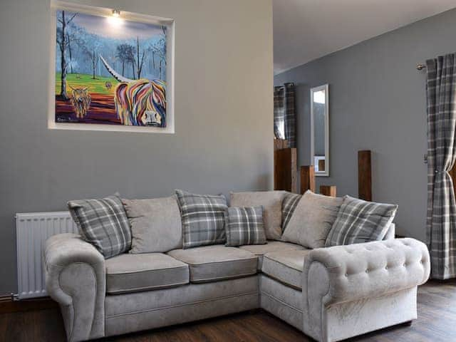 Comfortable and relaxing living area | Poppy Lodge - Tavern Cottages, Newsham, near Richmond