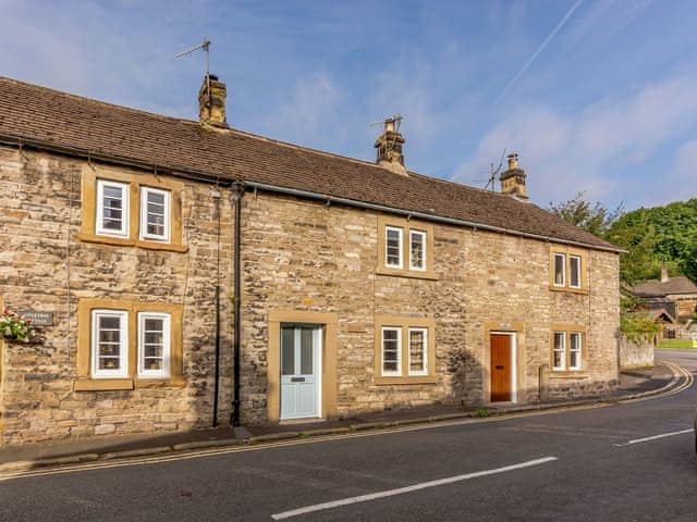 Delightful stone-built holiday home | Whibberley Cottage, Ashford-in-the-Water, near Bakewell