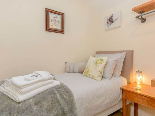 Cosy single bedroom | Whibberley Cottage, Ashford-in-the-Water, near Bakewell