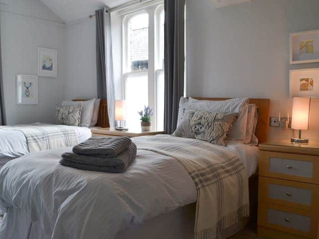 Attractive twin bedroom | Riversdale - Grange End Cottages, Grasmere