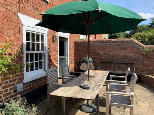 Patio area with outdoor furniture | Coastguard&rsquo;s Cottage, Burnham Overy Staithe, near Burnham Market