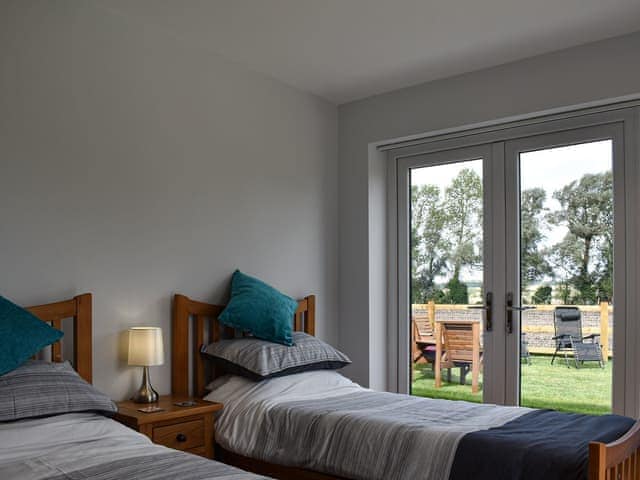 Twin bedroom | Lords View, Ruckinge, near Ashford