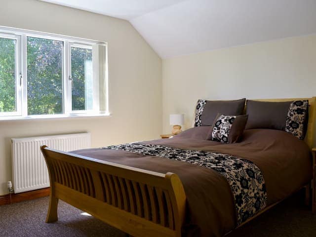 Comfortable double bedroom | Copperfield Lodge, Sandown