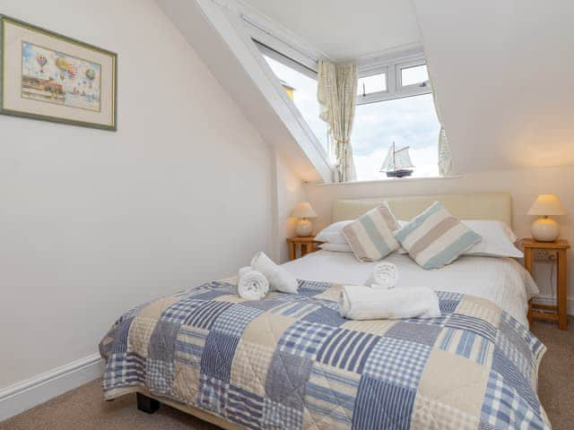 Welcoming and inviting double bedroom | The Starfish - Harbour Lights, Brixham