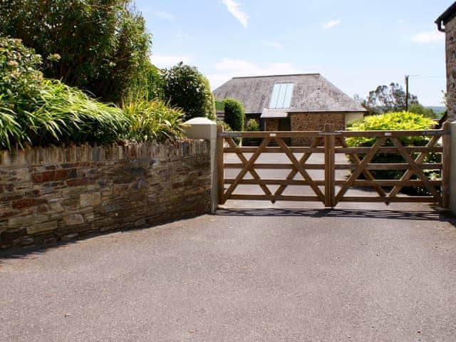 Gated drive | Buddleia, West Charleton, near Kingsbridge