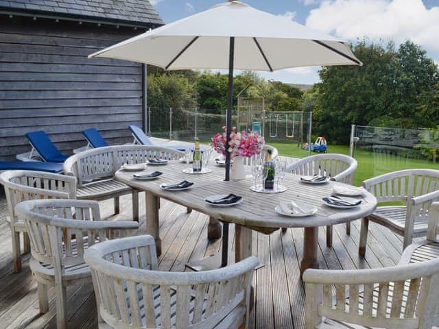 Outdoor eating area | Buddleia, West Charleton, near Kingsbridge