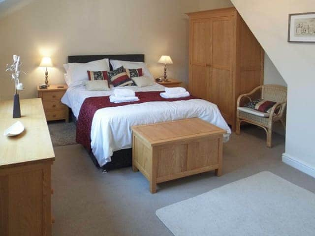 Relaxing double bedroom | School Knott Cottage, Windermere