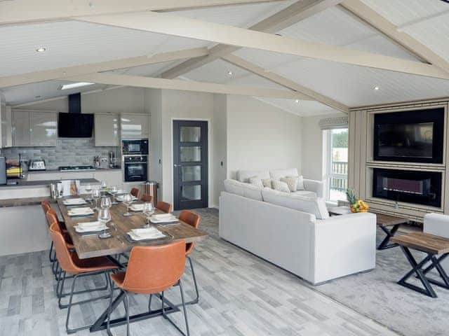 Typical interior | Roseberry View Lodge Retreat, Great Ayton, near Stokesley