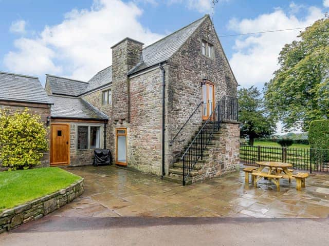 Wonderful renovated farm building | The Old Granary - Hewelsfield Court, Hewelsfield, near Lydney