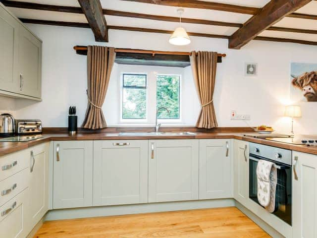 Modern kitchen kitchen area | The Old Granary - Hewelsfield Court, Hewelsfield, near Lydney