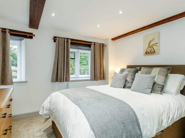 Relaxing double bedroom | The Old Granary - Hewelsfield Court, Hewelsfield, near Lydney