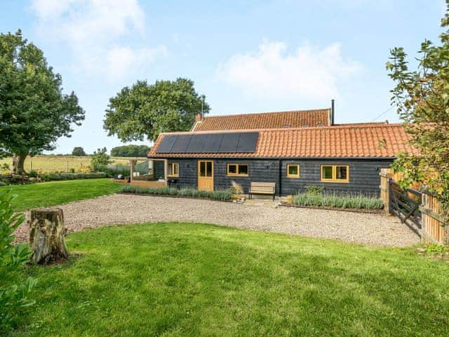 Stunning barn conversion | Stackyard Cottage, Skeyton, near North Walsham