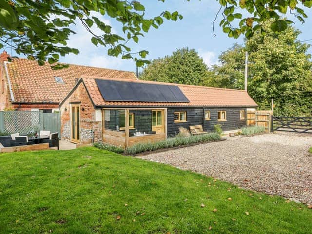 Delightful detached, single-storey barn conversion | Stackyard Cottage, Skeyton, near North Walsham