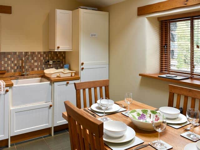 Well-equipped kitchen and dining area | Hilltoft Barn, Dockray, near Ullswater