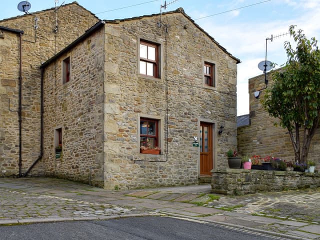 Lovely, cosy little cottage | Mallard’s Nest, Skipton