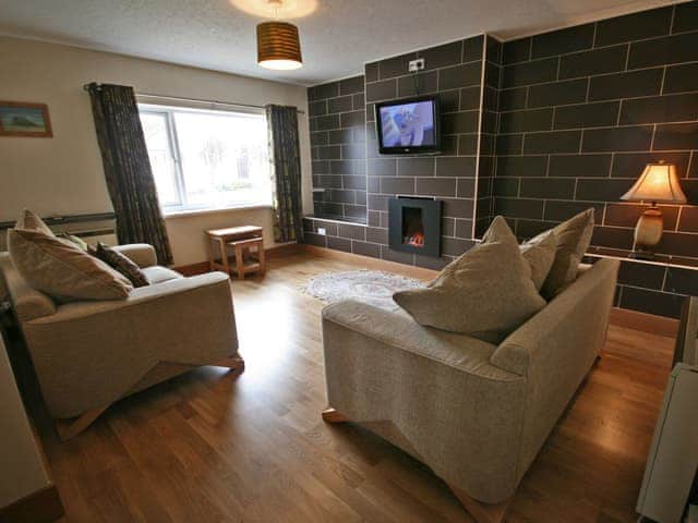 Living room/dining room | The Five Fishers, Beadnell