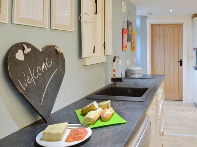 Well-equipped kitchen | &rsquo;Ay Up - Dringhoe Hall Cottages - Dringhoe Hall Cottages, Driffield, near Bridlington