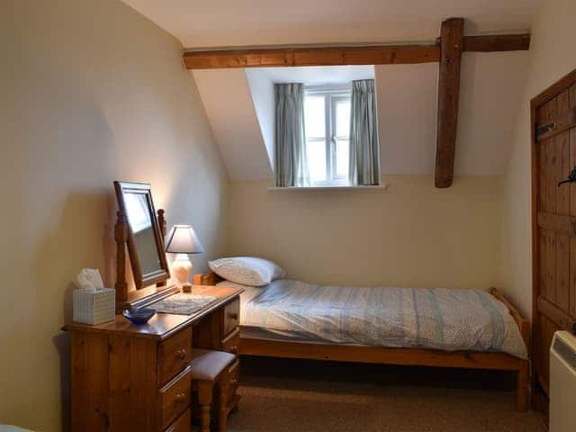 Single bedroom | Vista Cottage - Sea Marsh Cottages, Brancaster Staithe, near Wells-next-the-Sea