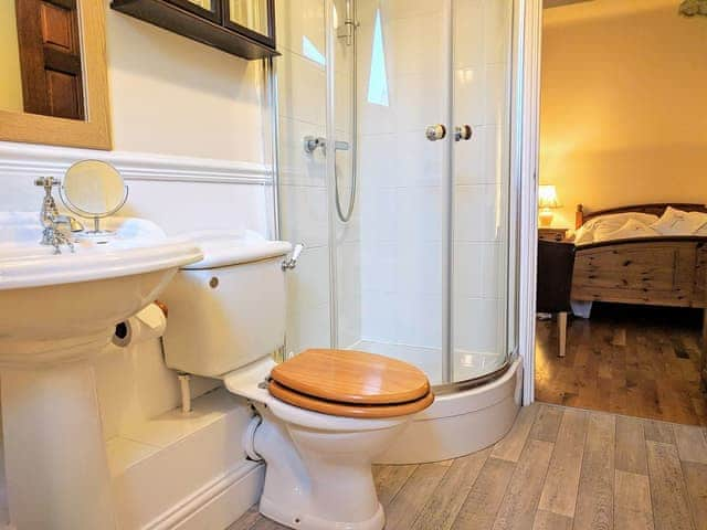 En-suite | The Coach House, Tatterford Hall, near Fakenham