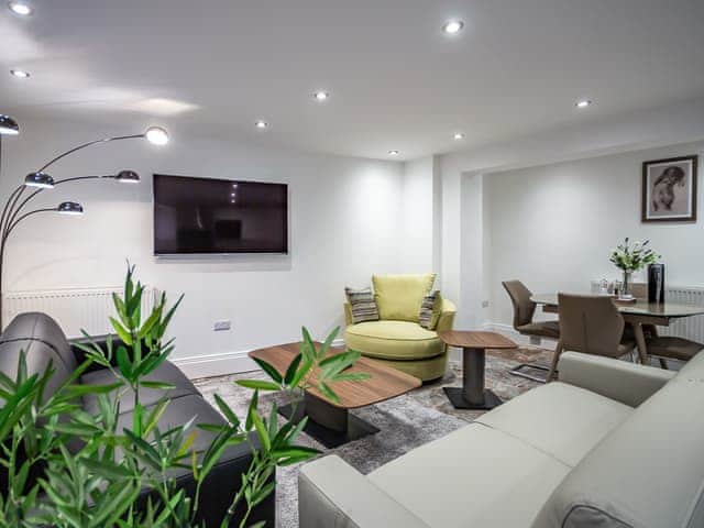 Living area | The Sandringham Suite, Plymouth