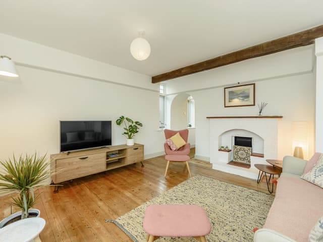 Beautifully decorated living room | The Jays, Selsey