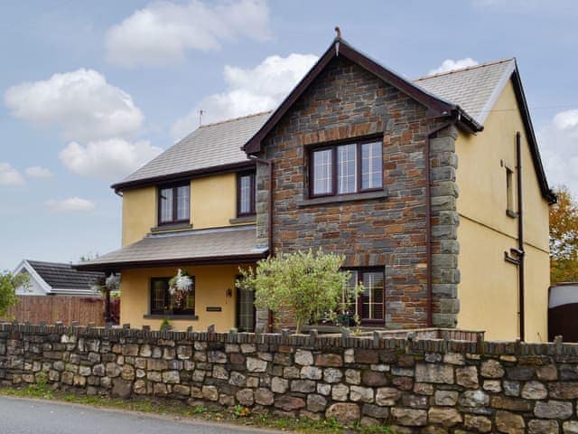 Ty Glyndwr, sleeps 8 in Brecon.