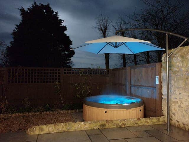 Relaxing hot tub | The Stables - Kingates Farm, Whitwell, near Ventnor