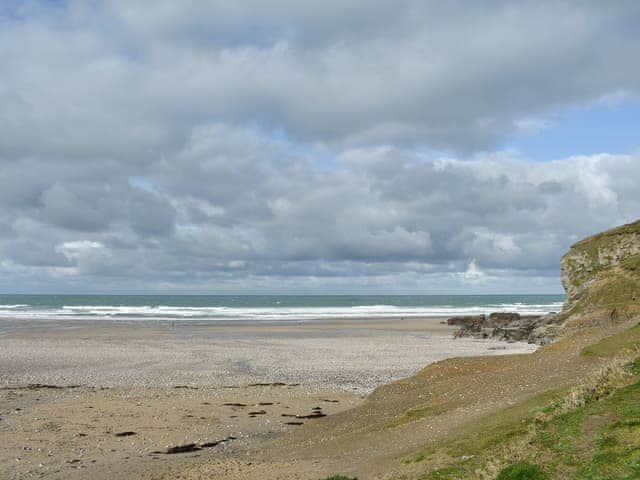 Porthtowan Beach | Barbara Anne&rsquo;s, Driftwood - Porthtowan Holiday Apartments, Porthtowan, near Truro