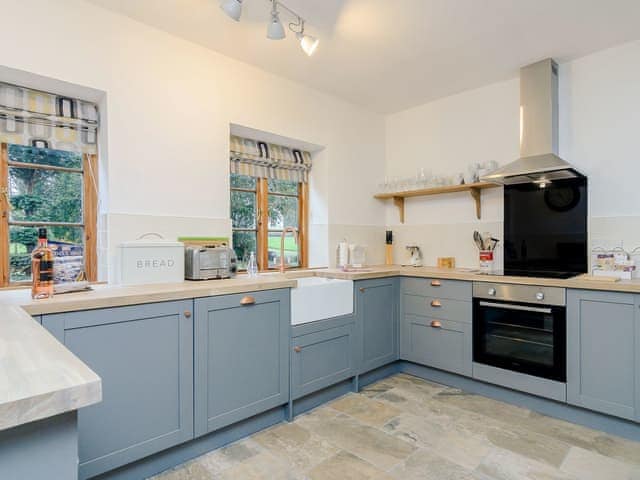 Kitchen | Moorhen Cottage - Penn Estate, Hollingbourne