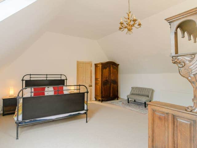 Master bedroom | Moorhen Cottage - Penn Estate, Hollingbourne